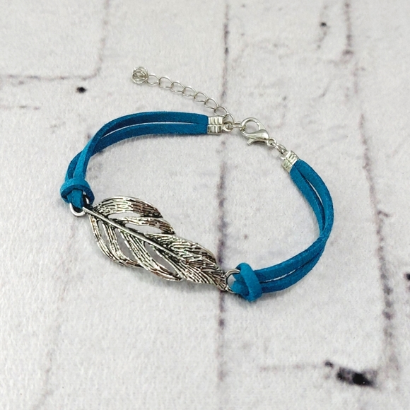 Blue Teal Suede Leather Feather Charm Clasp Bracelet - Picture 1 of 1